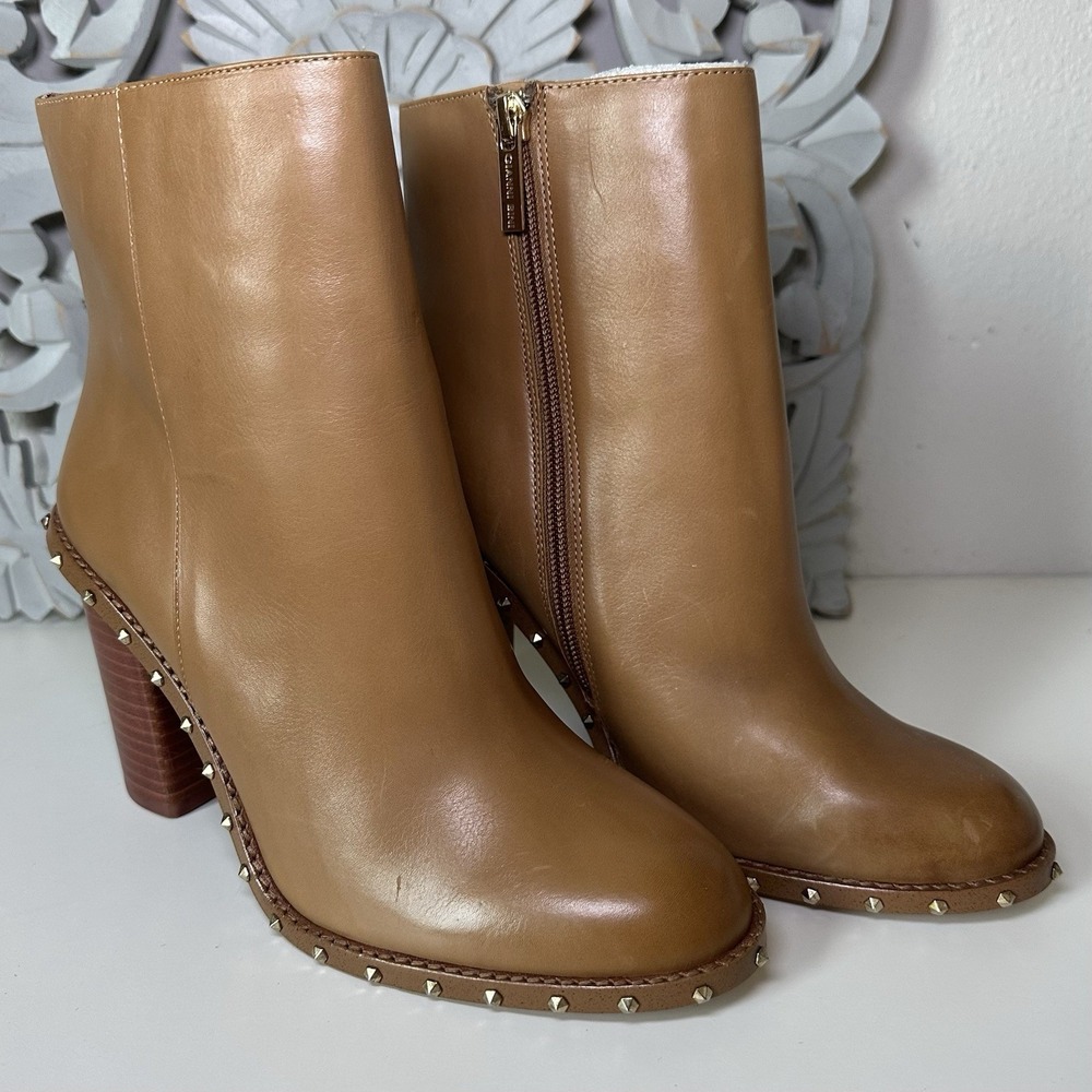 Gianni Bini Brown Leather Studded Ankle Bootie Zip Almond Toe Women's Sz 8 Boot - Picture 2 of 10